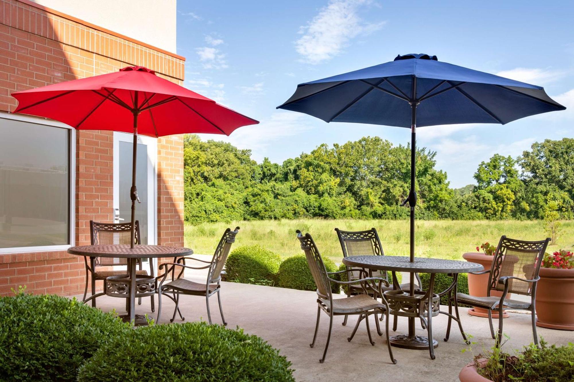 Hampton Inn St. Louis-Columbia Millstadt Junction Exterior photo